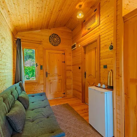 Blue Green Life Bungalow Bed & Breakfast *
