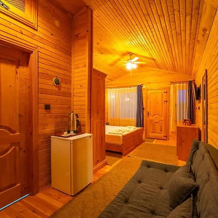 Blue Green Life Bungalow