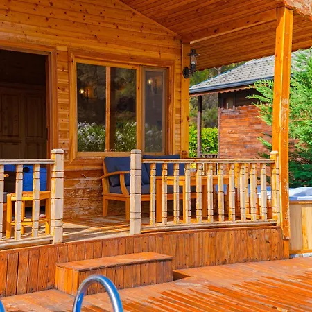 Blue Green Life Bungalow Bed & Breakfast *